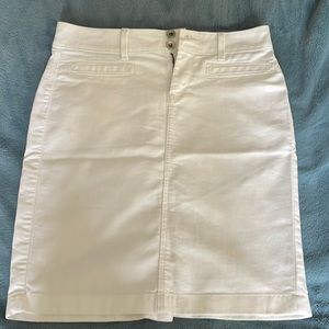 BR WHITE SUMMER SKIRT